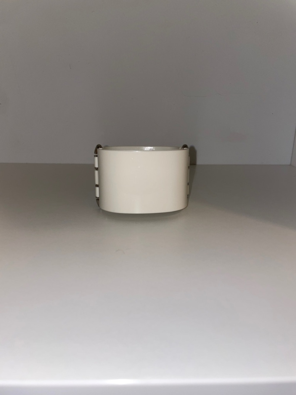 RARE NWOT Von Dutch Cream Cuff Bling Bracelet - Picture 4 of 6